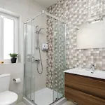 Hilltop - Stylish Comfort Living Close To The Sea, Bugibba *
