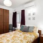 Hilltop - Stylish Comfort Living Close To The Sea, Bugibba Appartement *