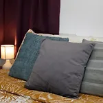 Hilltop - Stylish Comfort Living Close To The Sea, Bugibba Appartement *