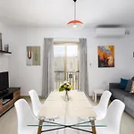Hilltop - Stylish Comfort Living Close To The Sea, Bugibba San Pawl il-Baħar