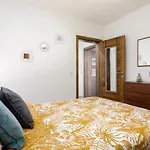 Hilltop - Stylish Comfort Living Close To The Sea, Bugibba Appartement