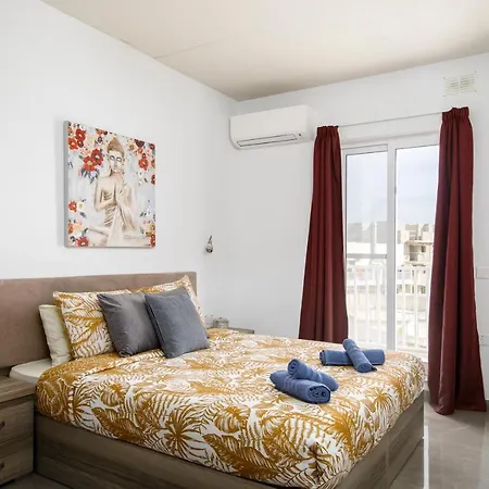 Hilltop - Stylish Comfort Living Close To The Sea, Bugibba *