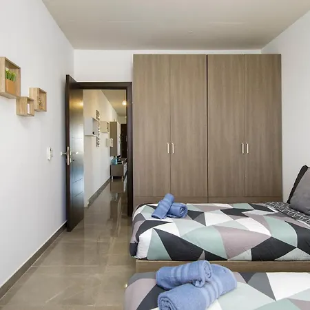 Hilltop - Stylish Comfort Living Close To The Sea, Bugibba St. Paul's Bay