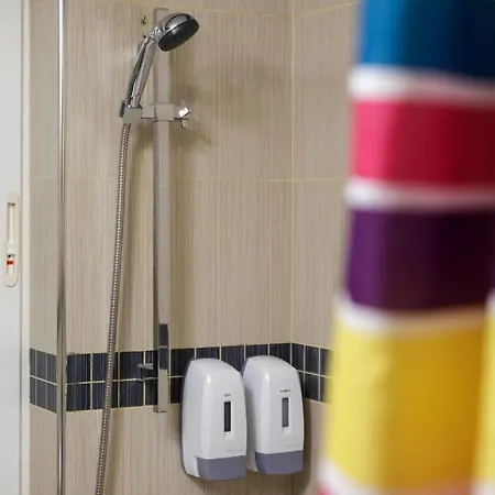 Hilltop - Stylish Comfort Living Close To The Sea, Bugibba 公寓