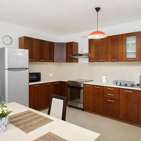 公寓 Hilltop - Stylish Comfort Living Close To The Sea, Bugibba 圣保罗湾城