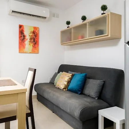 Hilltop - Stylish Comfort Living Close To The Sea, Bugibba *