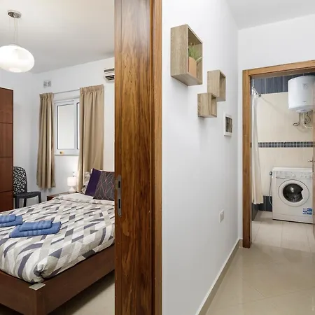 Hilltop - Stylish Comfort Living Close To The Sea, Bugibba Apartament St. Paul's Bay