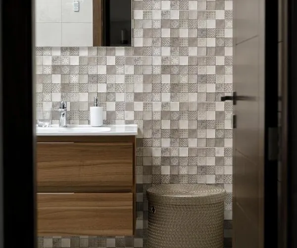 Hilltop - Stylish Comfort Living Close To The Sea, Bugibba *