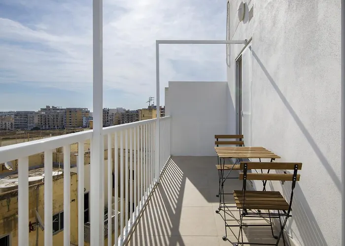 Hilltop - Stylish Comfort Living Close To The Sea, Bugibba San Pawl il-Baħar