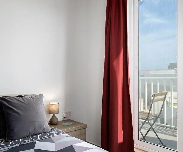 Apartman Hilltop - Stylish Comfort Living Close To The Sea, Bugibba San Pawl il-Baħar