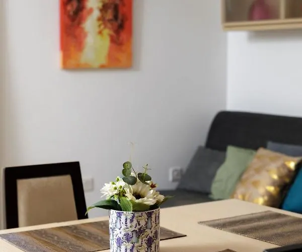 Apartman Hilltop - Stylish Comfort Living Close To The Sea, Bugibba *