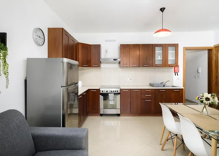 Hilltop - Stylish Comfort Living Close To The Sea, Bugibba * San Pawl il-Baħar