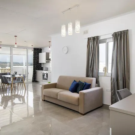 Apartment Hilltop - Stylish Comfort Living Close To The Sea, Bugibba St. Paul's Bay
