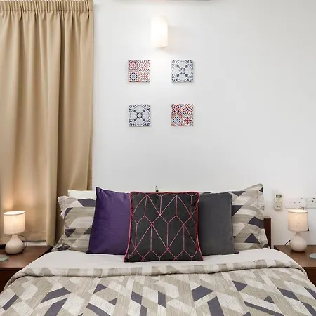 Hilltop - Stylish Comfort Living Close To The Sea, Bugibba * St. Paul's Bay